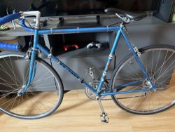 Vintage silniční kolo PEUGEOT (cca 1979–1981)