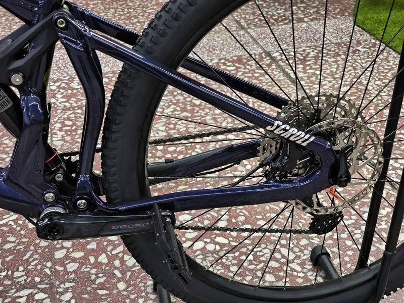 !!!NOVÉ!!! CTM SCROLL AM Xpert, Shimano Deore, Rock Shox 35 gold zdvih 150, vel. M