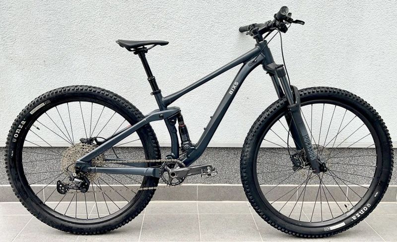 Celoodpružené horské kolo BIXS Sign 520 , 29” / M