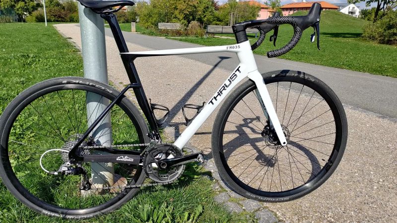 stavěné kolo Thrust FM035