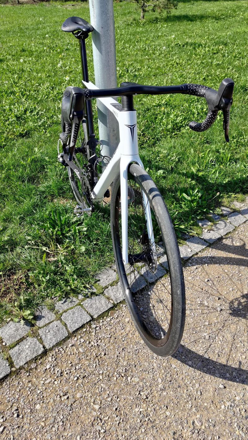 stavěné kolo Thrust FM035