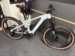 CUBE Stereo Hybrid ONE44 EX 800 vel. M 2026 NOVÉ