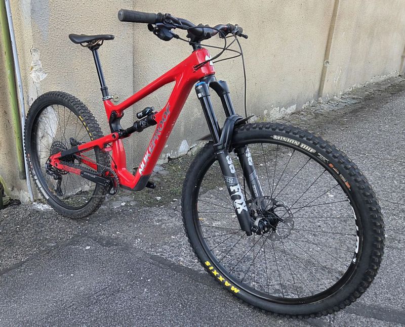 Nukeproof Mega 290 Carbon