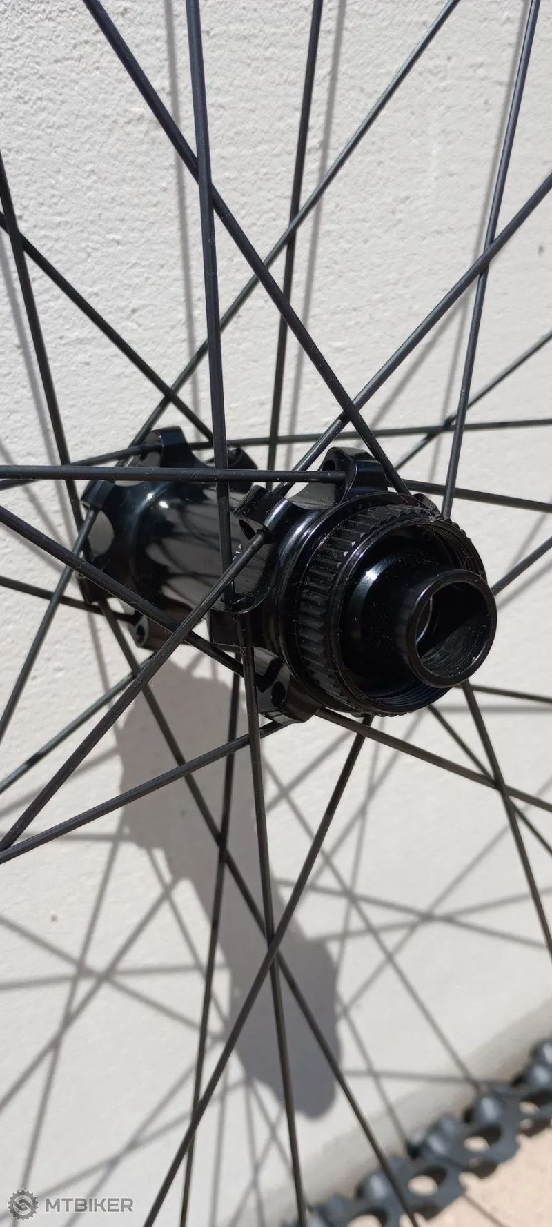 Lapierre karbónové kolesá 29” Boost, XD + Maxxis IKON/Rekon Race