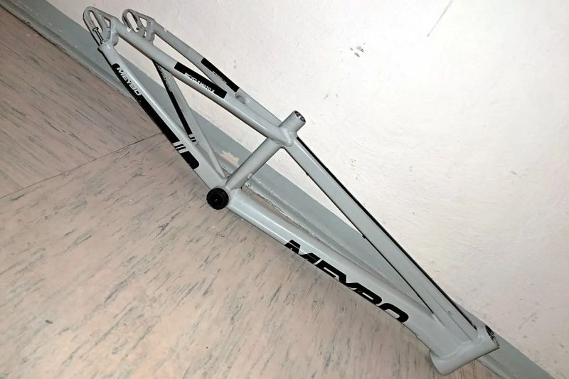 Prodám špičkový BMX rám Meybo Bicycle MotoX