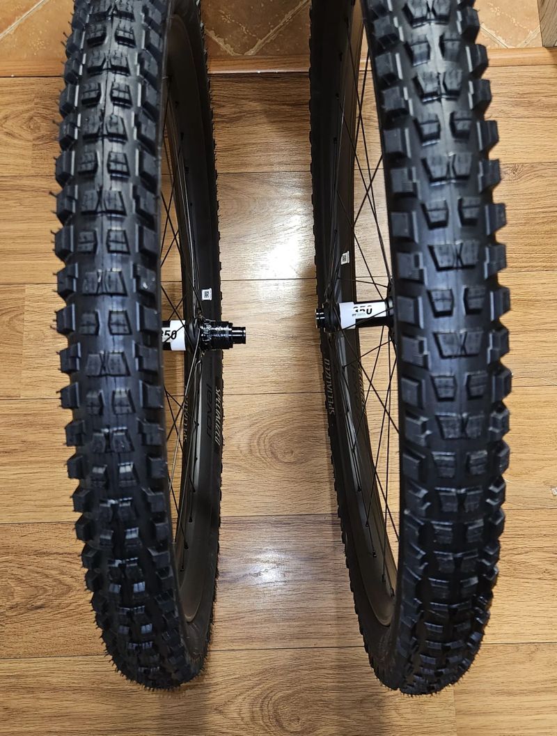 Roval Traverse HD carbon 