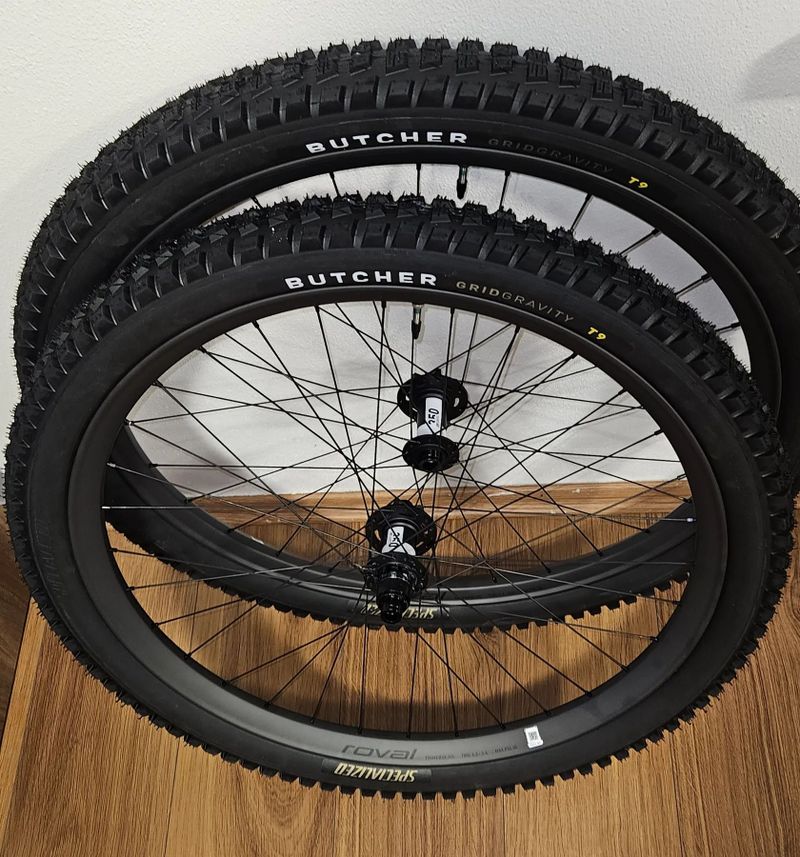 Roval Traverse HD carbon 