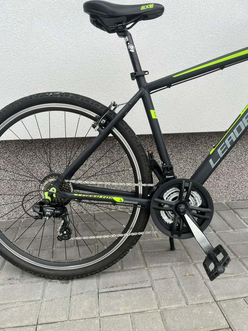 Leader Fox-vel.L trekové kolo-pěkný stav! seřízené