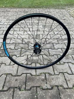 Zadni kolo canyon stitched 26 