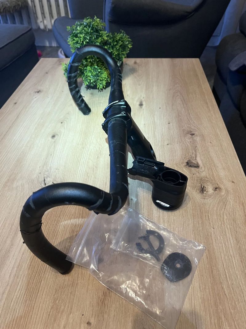 Představec FSA + řídítka expert 