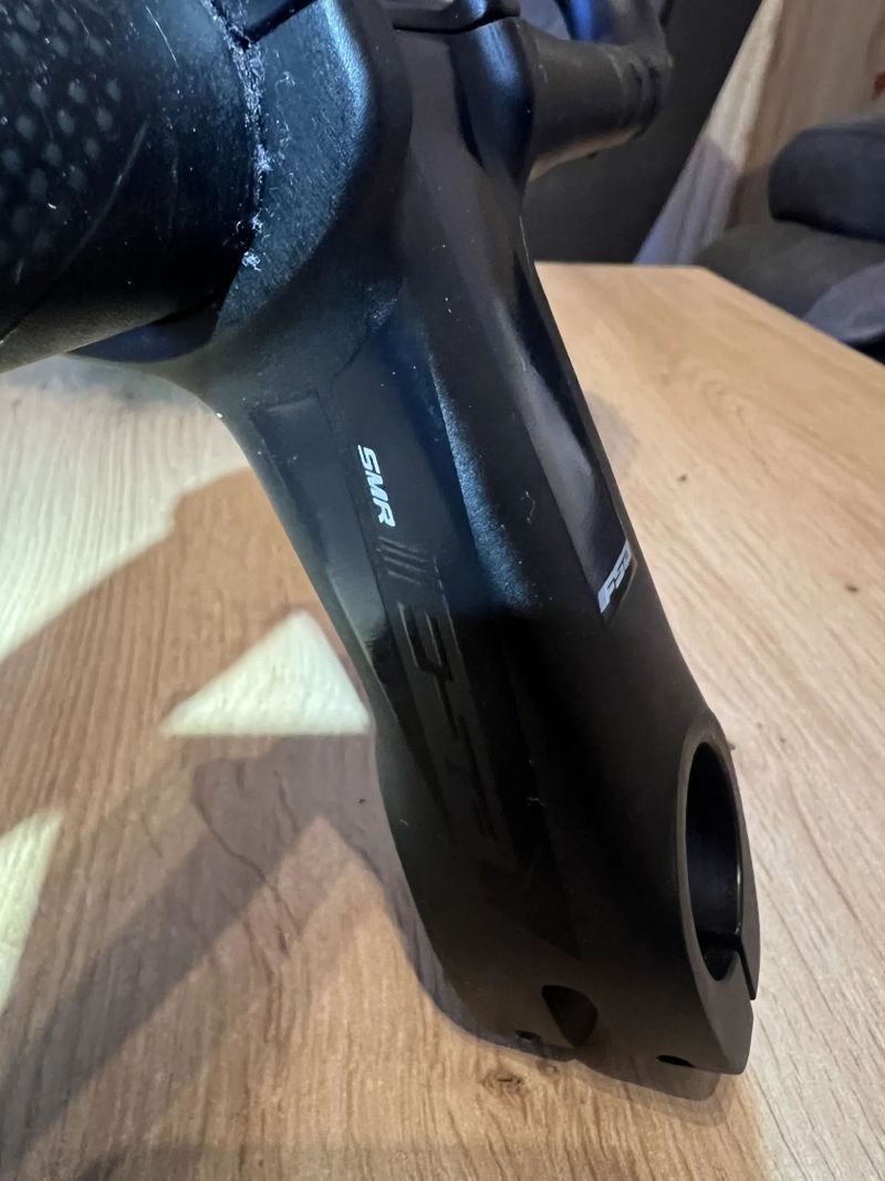 Představec FSA + řídítka expert 