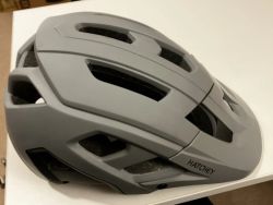 Málo používaná hlema