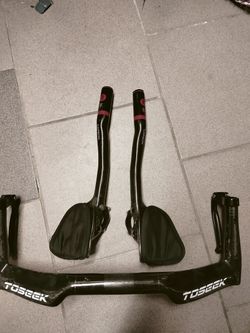 Carbon triatlon řidítka + zálehy/hrazda