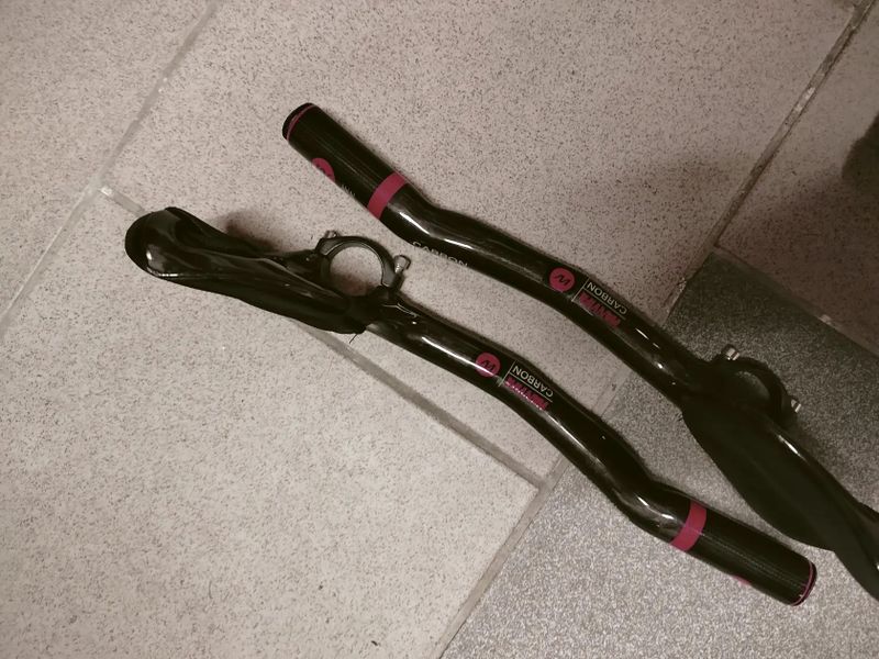 Carbon triatlon řidítka + zálehy/hrazda