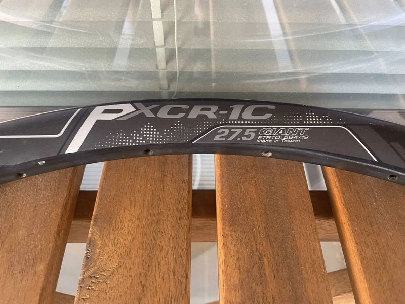 Karbonový ráfek 27,5" (650b)