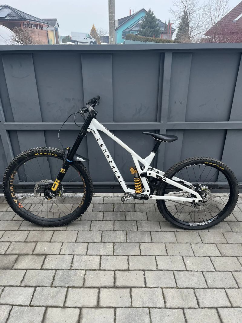 Commencal Supreme DH V5