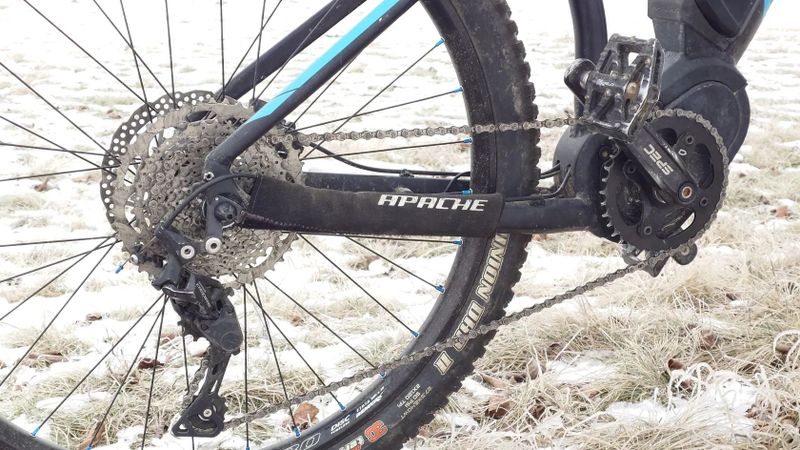 Elektrokolo Apache Hawk MX