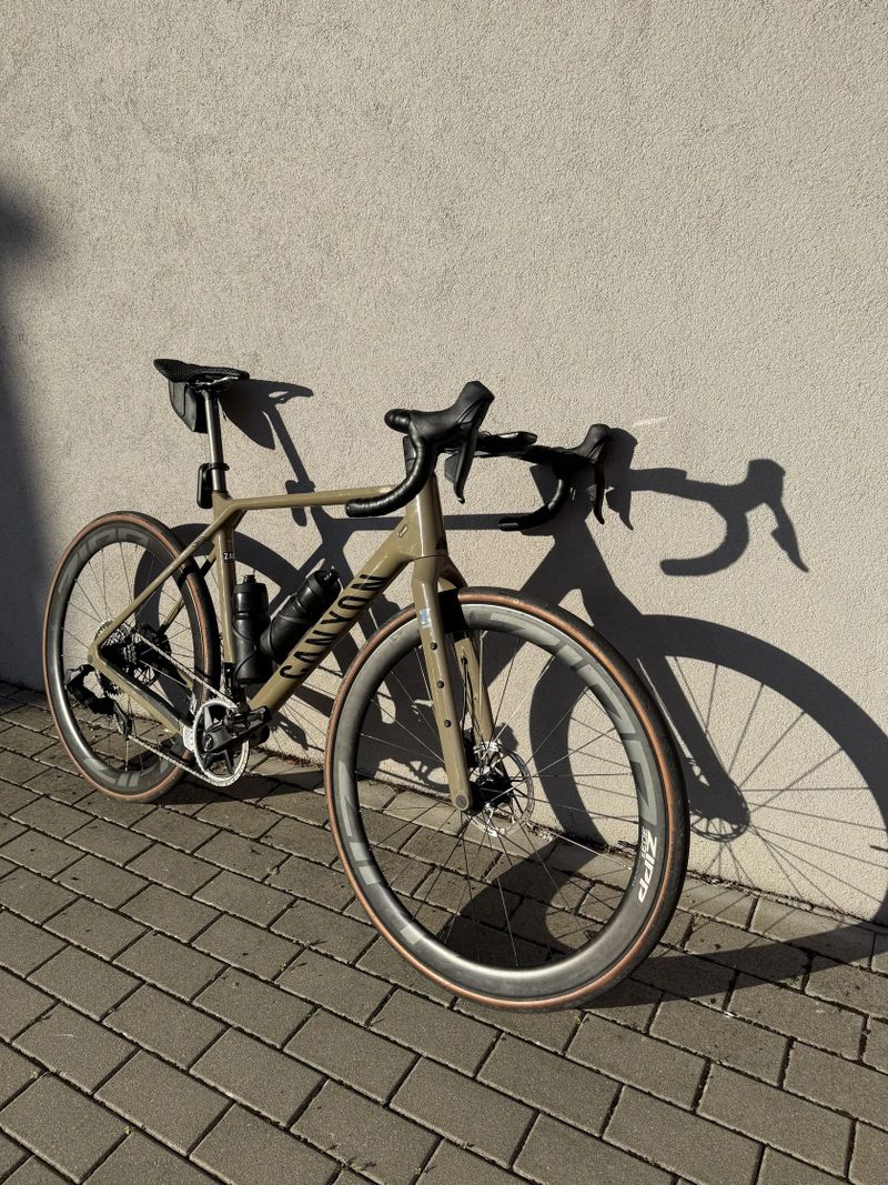 Nová cena Canyon Grizl CF SL