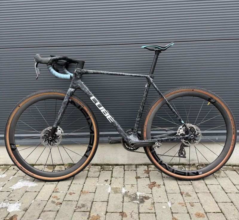 Cube Cross Rače c68 slt + wattmeter