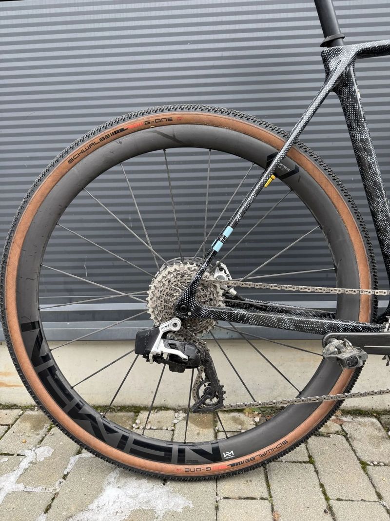 Cube Cross Rače c68 slt + wattmeter