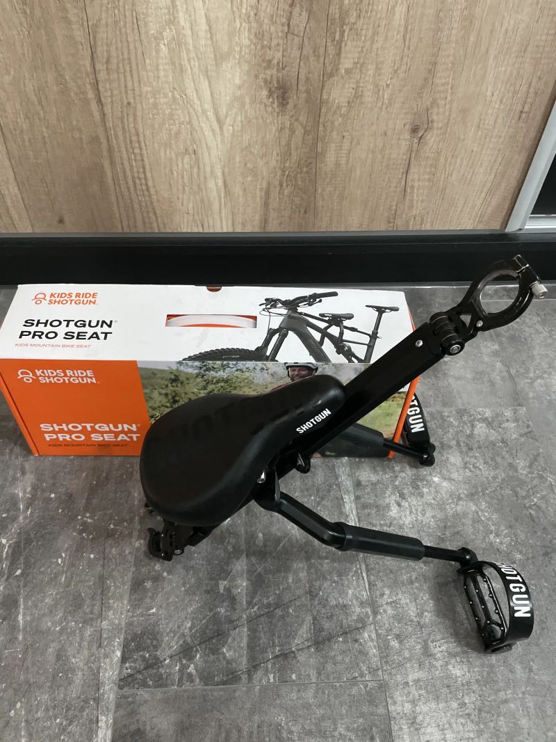 Shotgun Pro Seats, dětská sedačka na traily.