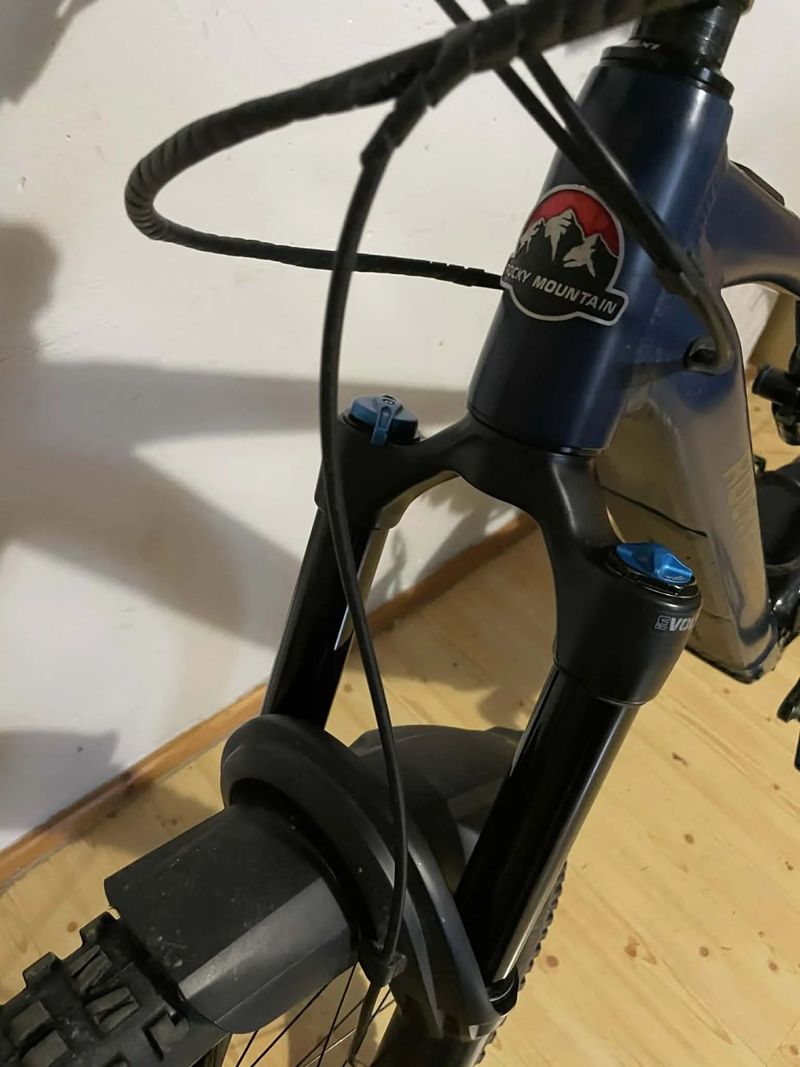 Rocky Mountain Powerplay Instinct A70 - 108Nm - FOX Float 38 - vel. XL