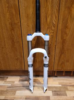 Vzuchovo/olejová vidlice Fox 32 26"