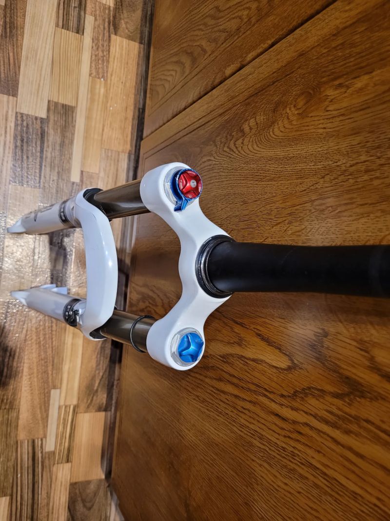 Vzuchovo/olejová vidlice Fox 32 26"