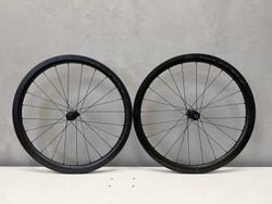 Zapletená kola FULCRUM Wind 42 DB