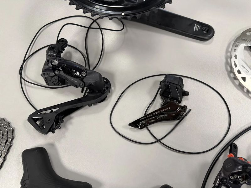 Sada SHIMANO Ultegra Di2 Disc R8170 12s 170 mm 52/36