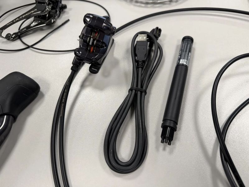 Sada SHIMANO Ultegra Di2 Disc R8170 12s 170 mm 52/36