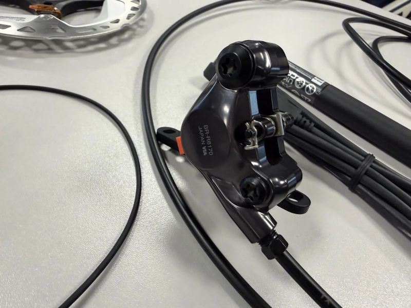 Sada SHIMANO Ultegra Di2 Disc R8170 12s 170 mm 52/36