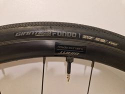 Kolesá Giant P-R2 Disc + kazeta