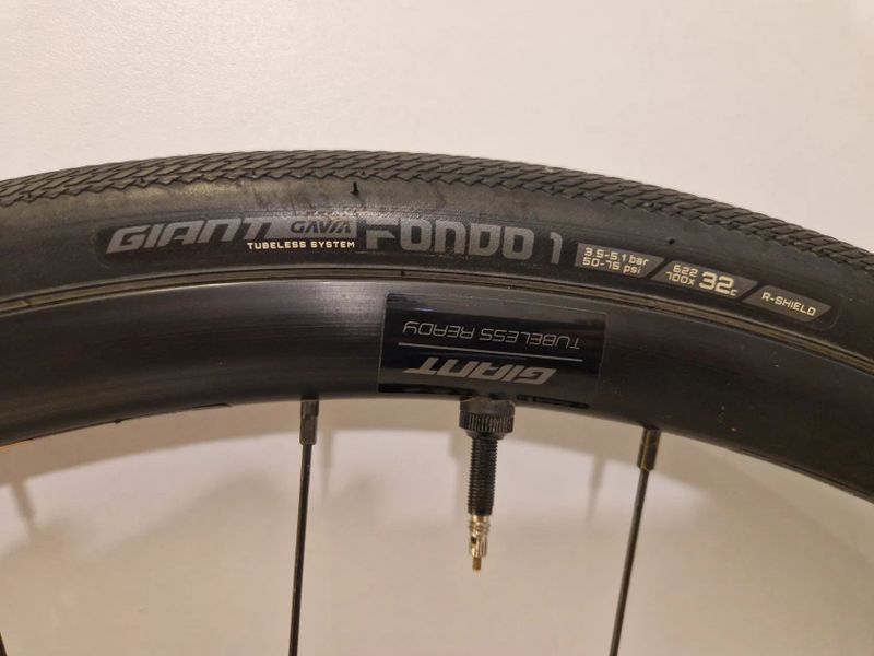 Kolesá Giant P-R2 Disc + kazeta