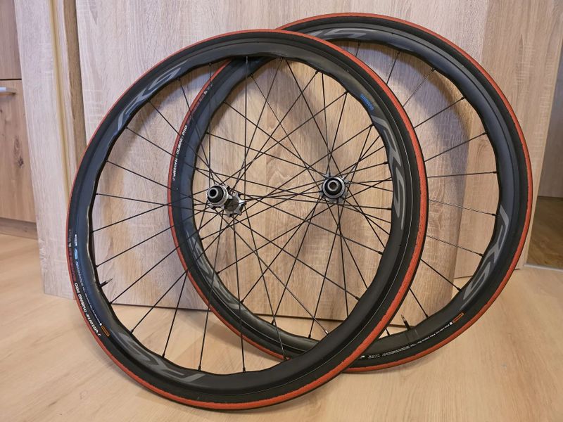 Zapletená kola Shimano Ultegra Wheelset 28" WH-RS770 C30 Center Lock 