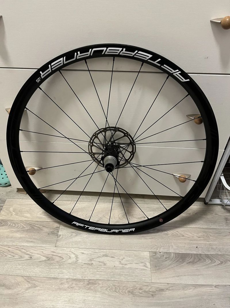 Zapletená kola FSA Afterburner i25 Boost - Microspline - 6děr