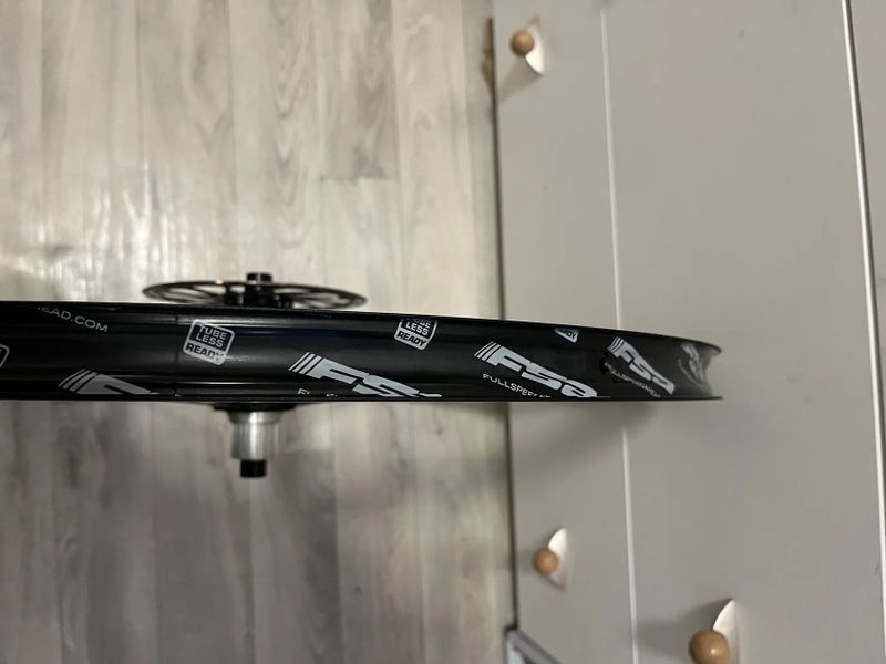 Zapletená kola FSA Afterburner i25 Boost - Microspline - 6děr