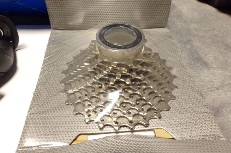 Shimano Tiagra přesmykač FD-4700+měnič RD-4700 gs+kazeta cs-hg500-10s 12-28T