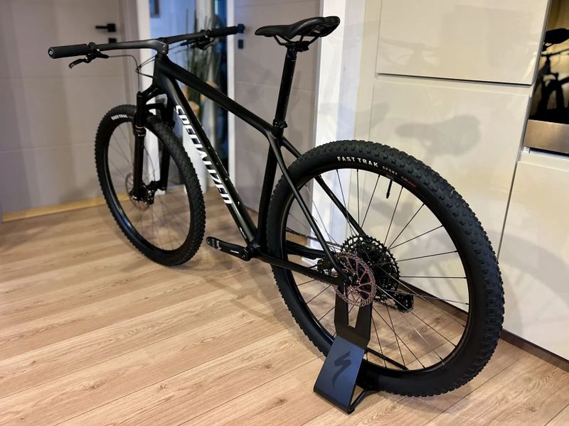 Specialized Epic HT 29” L jen 900km