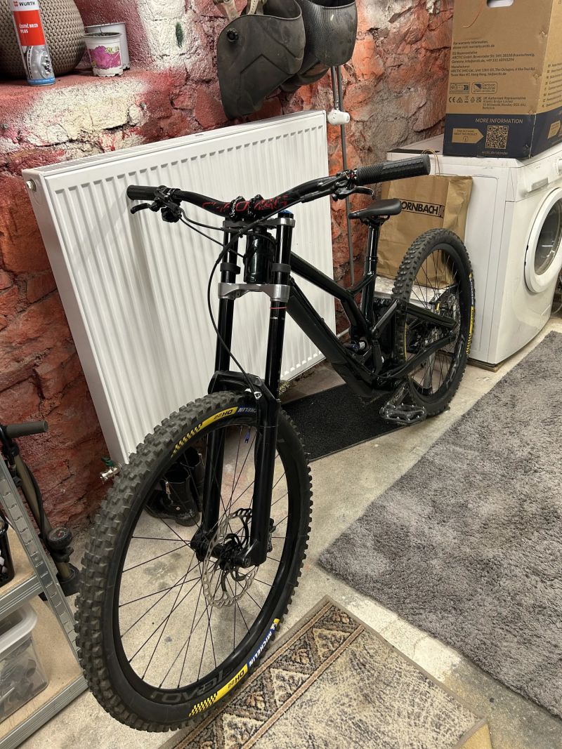 Specialized demo expert 2023