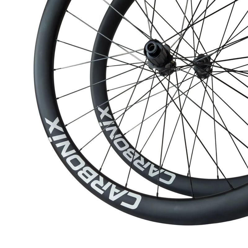 Karbonová gravelová aero kola – Carbonix HORIZON 45 | 26 mm vnitřní šířka | dráty Pillar | 1540 g