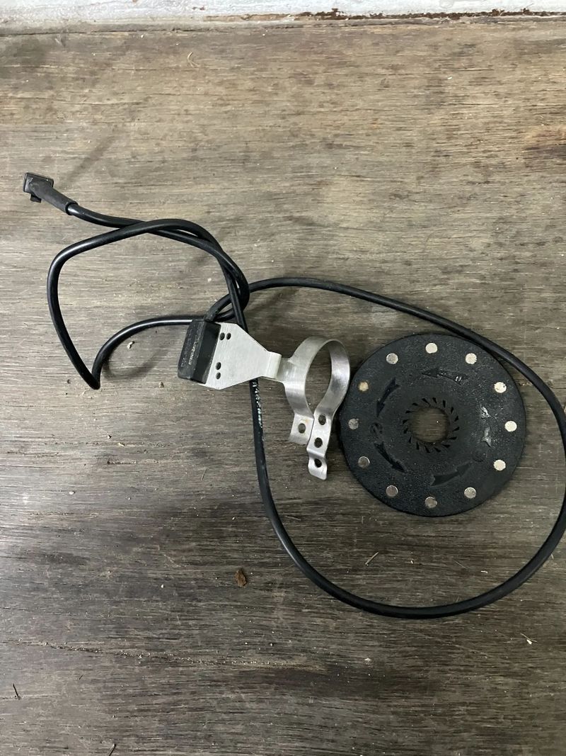 Přední kolo s elektromotorem 28" 250W