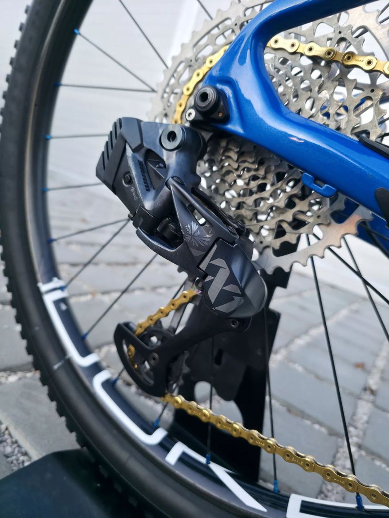 Horské dětské závodní kolo Giant XTC Carbon Custom 27,5" velikost XS / Karbonobá kola / SRAM XX1 AXS