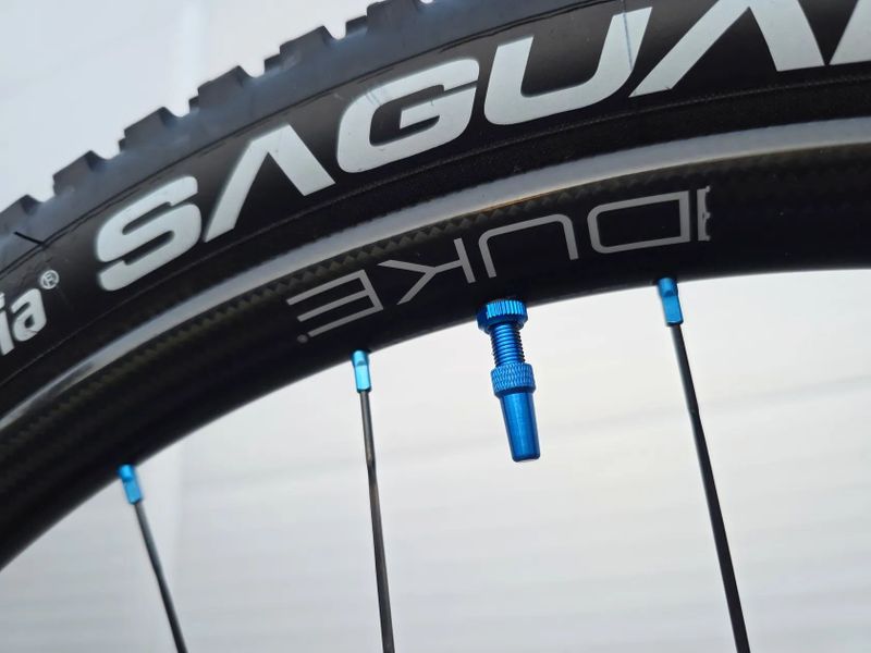 Horské dětské závodní kolo Giant XTC Carbon Custom 27,5" velikost XS / Karbonobá kola / SRAM XX1 AXS