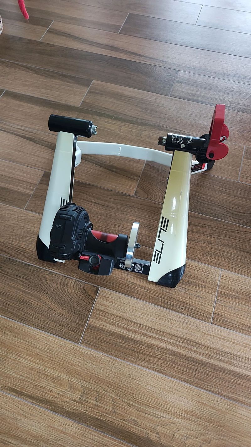 Cyklotrenažér Elite Rampa