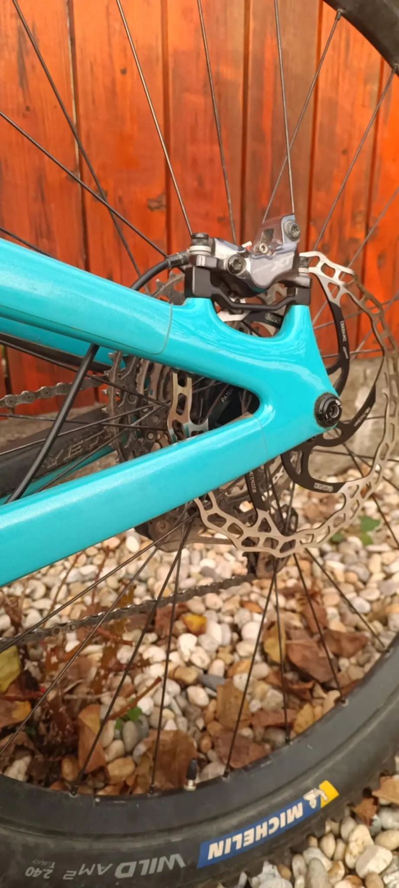 YETI SB150 – Enduro race machine | skvělý stav