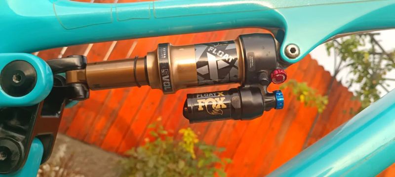 YETI SB150 – Enduro race machine | skvělý stav