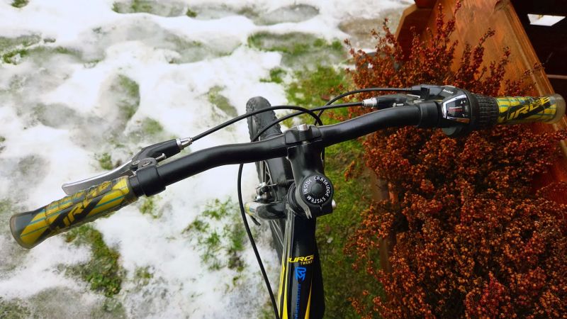 Dětské kolo 20" Rock Machine Surge 4-9let postava 100-135cm.