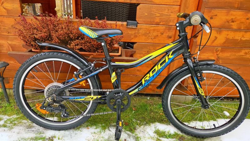 Dětské kolo 20" Rock Machine Surge 4-9let postava 100-135cm.