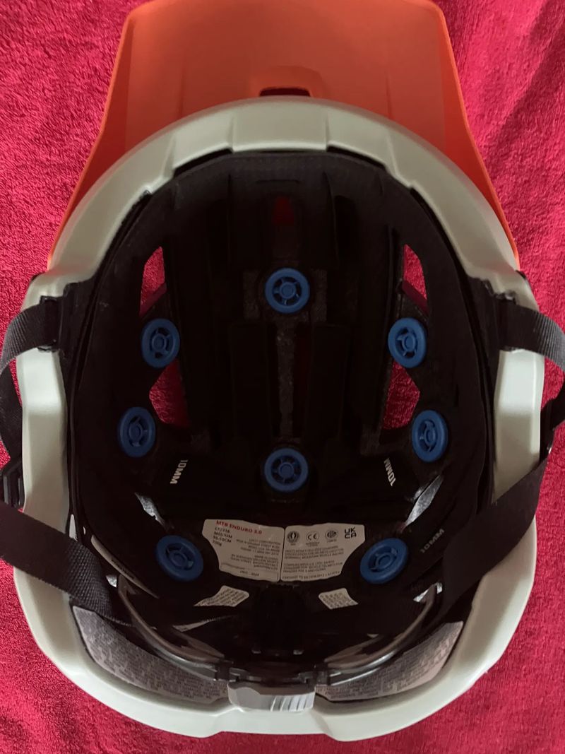 Helma LEATT ENDURO 3.0